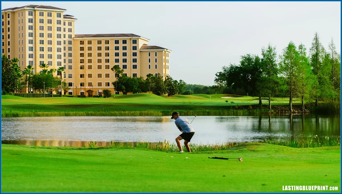 Man playing golf at rosen shingle creek