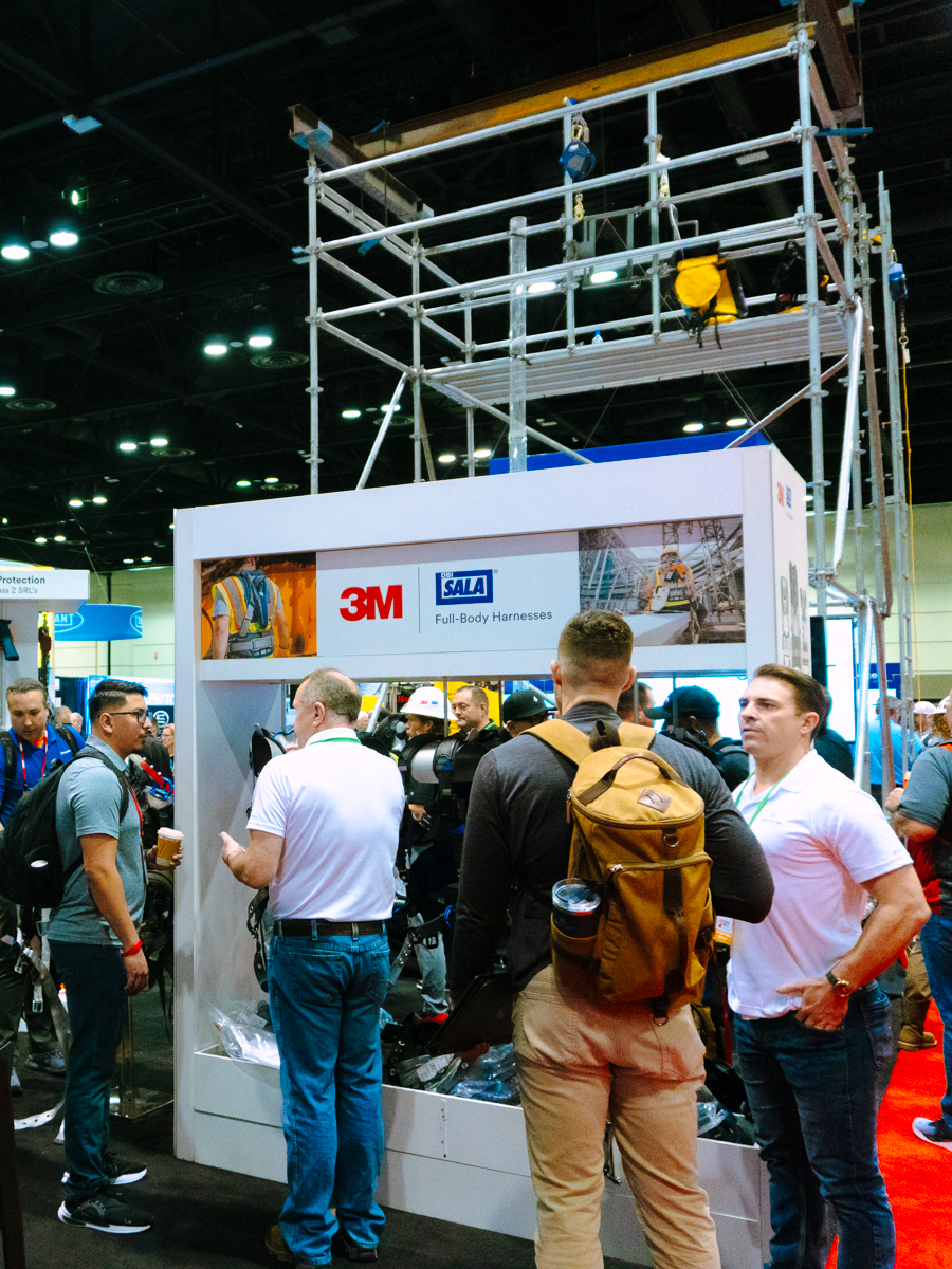 Crowded 3m trade show booth during the grainger show at the orange county convention center